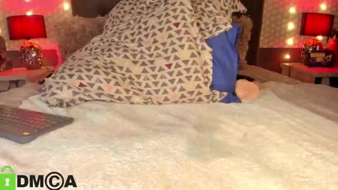 diana        Private is Open online show from 04-15-26, 03:30