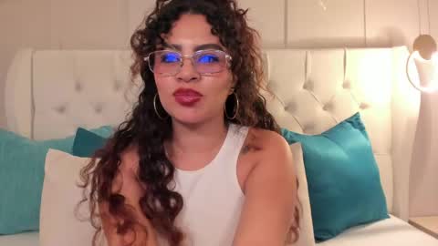 Snapshot of amanda_rios chatting on 05-06-26, 11:21 Amanda Rios online show from 05-06-26, 11:21