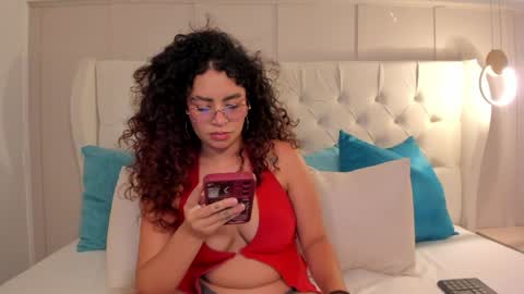 Snapshot of amanda_rios chatting on 05-08-26, 10:04 Amanda Rios online show from 05-08-26, 10:04
