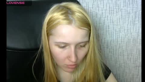 Snapshot of amanda_sherr chatting on 12-23-24, 07:52 Amanda online show from 12-23-24, 07:52