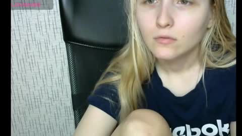 Snapshot of amanda_sherr chatting on 01-15-25, 11:19 Amanda online show from 01-15-25, 11:19