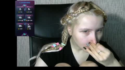 Snapshot of amanda_sherr chatting on 02-18-25, 03:43 Amanda online show from 02-18-25, 03:43