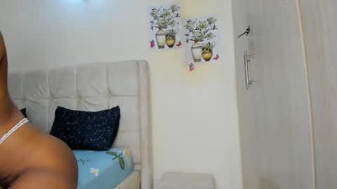 Snapshot of amanda_tint chatting on 02-15-26, 06:04 Amanda tint online show from 02-15-26, 06:04