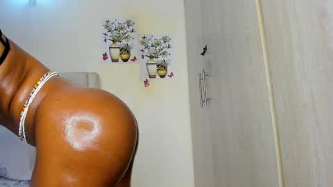 Snapshot of amanda_tint chatting on 02-25-26, 06:34 Amanda tint online show from 02-25-26, 06:34