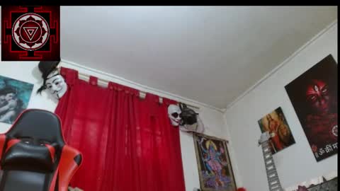 Amanda Valeska online show from 05-18-26, 06:47