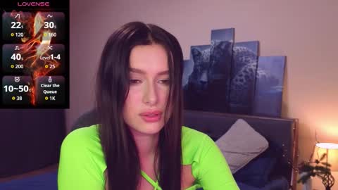 Snapshot of amandaair chatting on 01-09-26, 08:43 AmandaAir online show from 01-09-26, 08:43