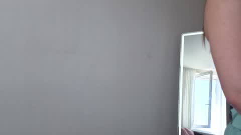 Zoe online show from 07-16-26, 08:09
