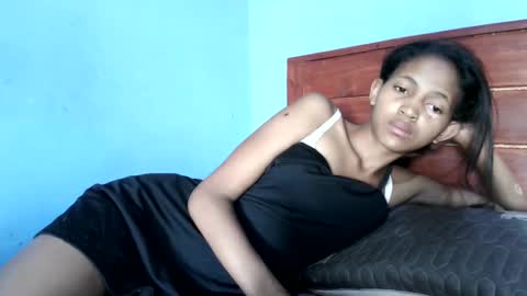 Snapshot of amandaerotic chatting on 01-10-25, 04:01 amandaerotic online show from 01-10-25, 04:01