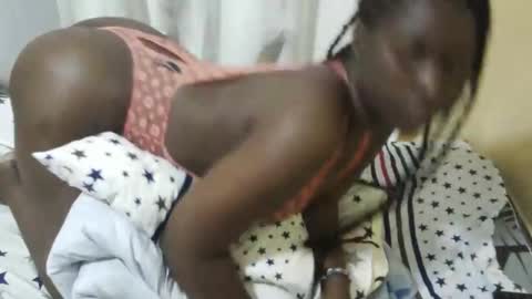 Snapshot of amandaflower2 chatting on 11-16-25, 03:45 amanda online show from 11-16-25, 03:45