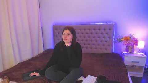 Amanda online show from 05-03-26, 04:51
