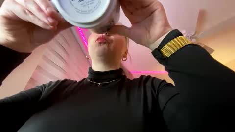 Snapshot of amandainbloom chatting on 02-20-26, 10:49 Amanda online show from 02-20-26, 10:49