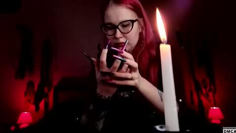 Goddess Amanita online show from 12-15-25, 09:57