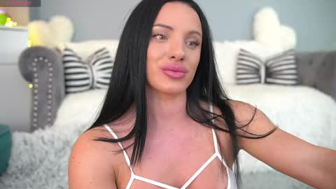 AmanndaSkye online show from 04-15-26, 11:05