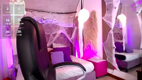 amara_davis1 online show from 10-16-25, 04:35