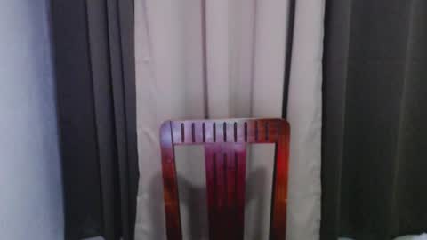 Snapshot of amara_hayami chatting on 10-21-25, 10:43 amara_hayami online show from 10-21-25, 10:43