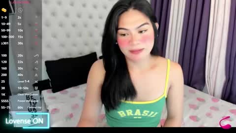 Snapshot of amara_lavelle chatting on 11-06-25, 05:58 AMARAA online show from 11-06-25, 05:58