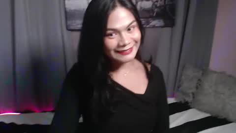 Snapshot of amara_lavelle chatting on 11-12-25, 04:02 AMARAA online show from 11-12-25, 04:02