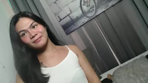 Snapshot of amara_lavelle chatting on 11-16-25, 02:17 AMARAA online show from 11-16-25, 02:17