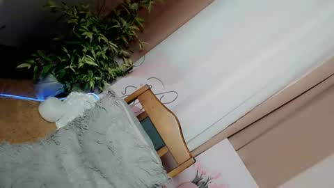 Snapshot of amara_lavelle chatting on 12-15-25, 03:16 AMARAA online show from 12-15-25, 03:16