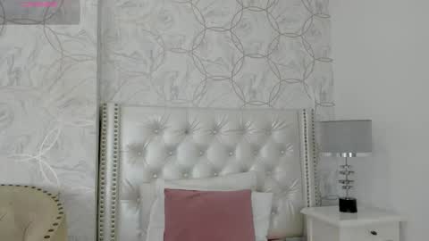 amara_rousse online show from 10-18-25, 11:33