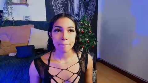 Snapshot of amaracooper2 chatting on 01-07-26, 01:13 amaracooper2 online show from 01-07-26, 01:13