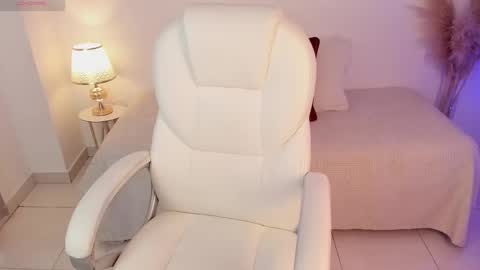 Amara online show from 02-28-25, 07:35