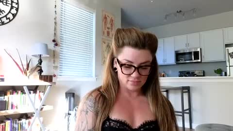 Amara Jezebel online show from 09-23-25, 12:13