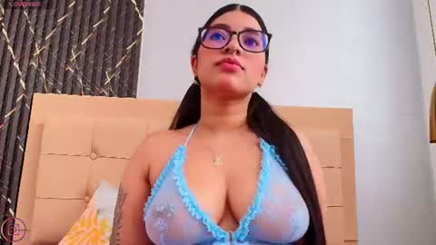 Snapshot of amaranta_blake chatting on 07-19-26, 07:06 AMARANTA online show from 07-19-26, 07:06