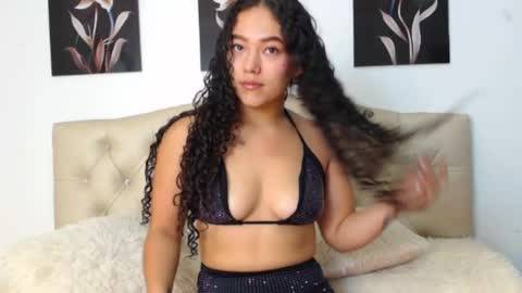 Snapshot of amaranta_f00x chatting on 03-05-25, 12:33 Amaranta online show from 03-05-25, 12:33