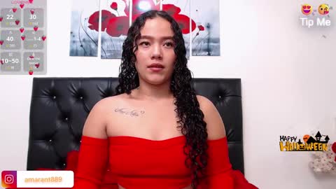 Snapshot of amaranta_f00x chatting on 10-27-25, 12:42 Amaranta online show from 10-27-25, 12:42