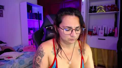 Snapshot of amarantha666 chatting on 12-14-24, 09:56 Susan online show from 12-14-24, 09:56