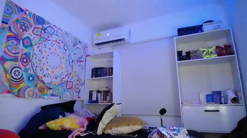 Snapshot of amarantha666 chatting on 10-22-25, 09:47 Susan online show from 10-22-25, 09:47