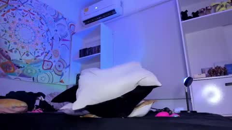 Snapshot of amarantha666 chatting on 10-27-25, 09:30 Susan online show from 10-27-25, 09:30