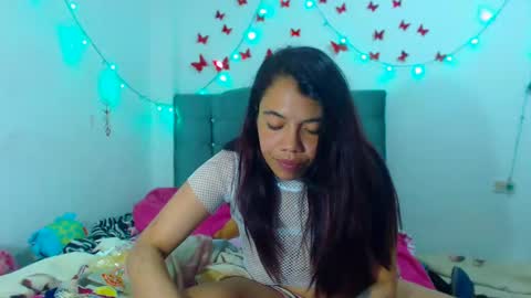 Amara Julia online show from 01-17-25, 01:35