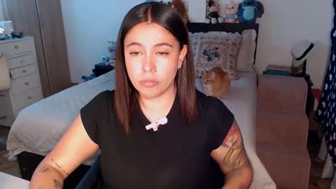 Mila  online show from 05-05-26, 03:36