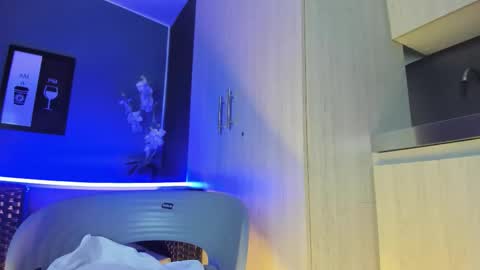 Emily online show from 10-22-25, 12:16