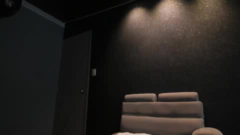 Emily online show from 11-19-25, 11:32