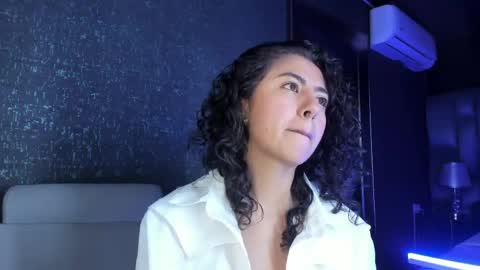 Snapshot of amarettho chatting on 04-29-26, 05:30 Emily online show from 04-29-26, 05:30
