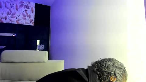 Snapshot of amarettho chatting on 05-28-26, 11:07 Emily online show from 05-28-26, 11:07