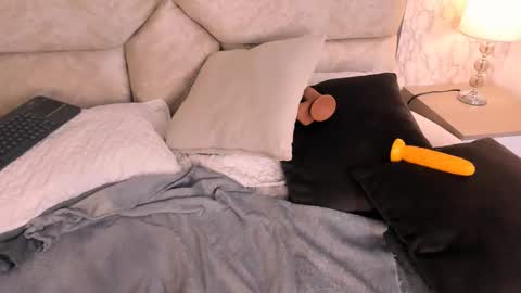 AMATISTA online show from 02-28-25, 01:47