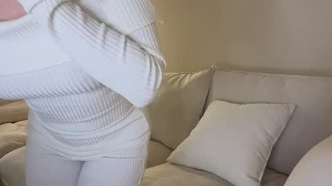 amaya_floress online show from 04-14-26, 03:45