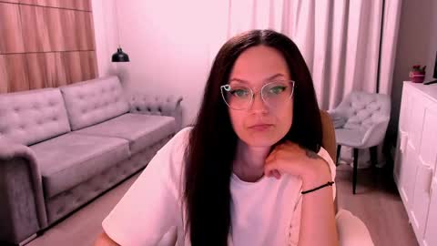 Izza online show from 05-30-26, 11:40
