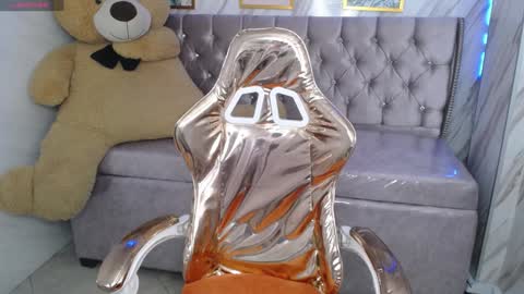 Snapshot of ambar72_b chatting on 01-09-25, 12:52 LIVE 0730AM-0200PM online show from 01-09-25, 12:52