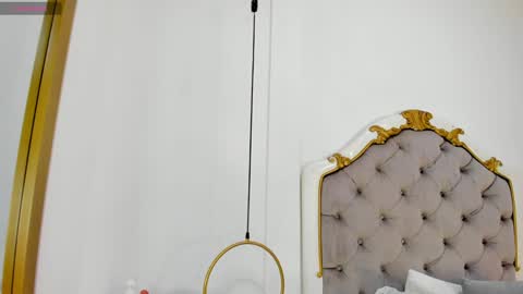 Sara online show from 12-27-24, 11:39