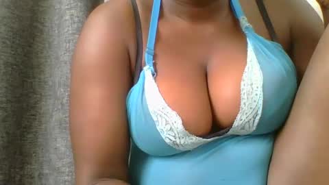 Mia online show from 12-19-24, 08:13