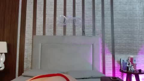 Snapshot of ambar_jonesx chatting on 10-18-25, 11:33 Ambar Jones online show from 10-18-25, 11:33