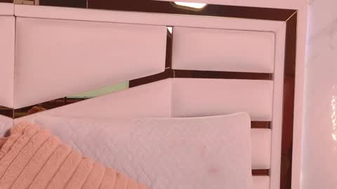 Julieta  online show from 10-15-25, 11:32