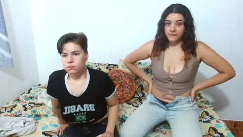 Snapshot of ambarandvalery chatting on 02-16-26, 08:05 AmbarAndValery online show from 02-16-26, 08:05