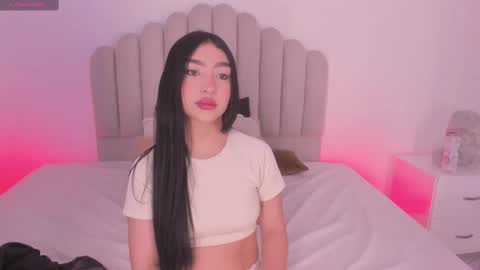 ambarevans_ online show from 11-20-25, 11:43