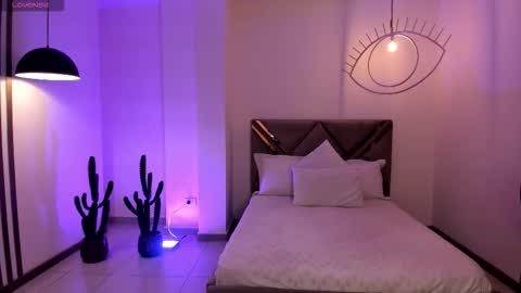 Ambar  online show from 01-08-26, 12:07